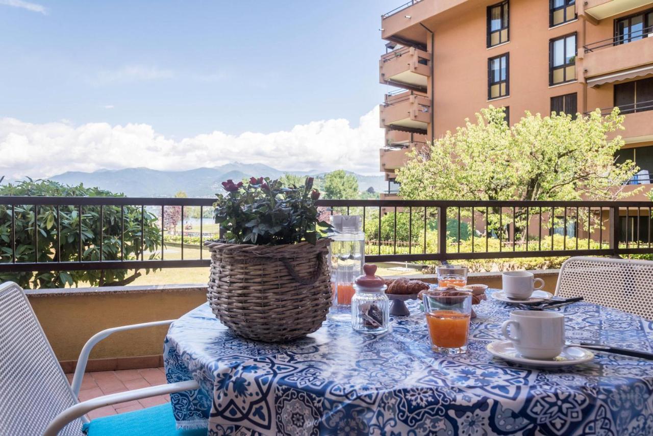 House Samantha Lago Maggiore لافينو-مومبيلو المظهر الخارجي الصورة